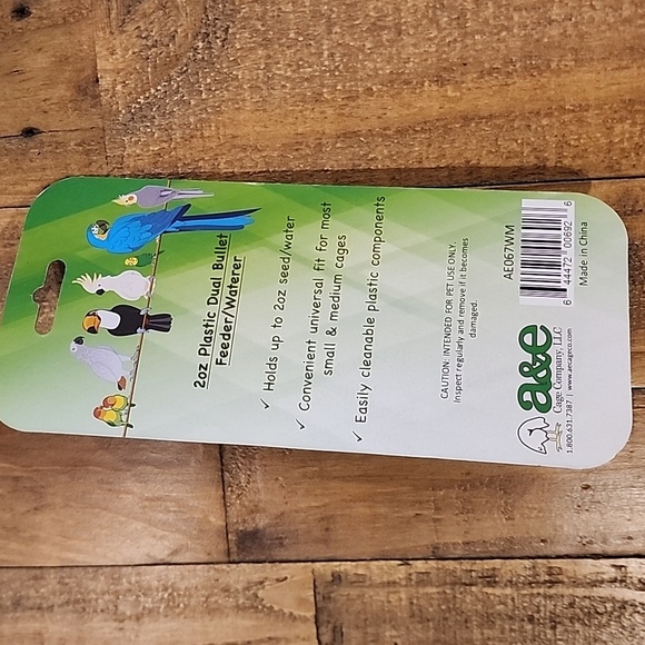 A&E Cage bullet bird feeder & waterer - Picture 4 of 7